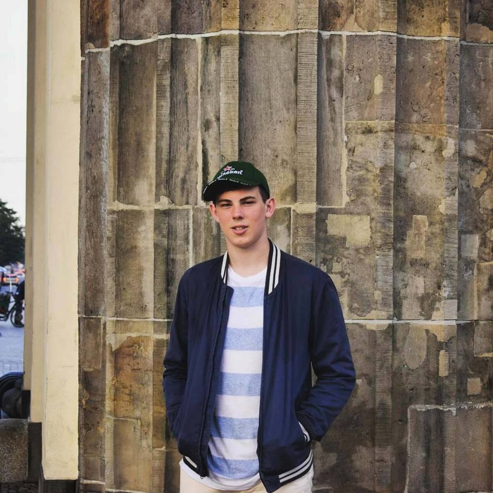 Meet your Posher, Alasdair